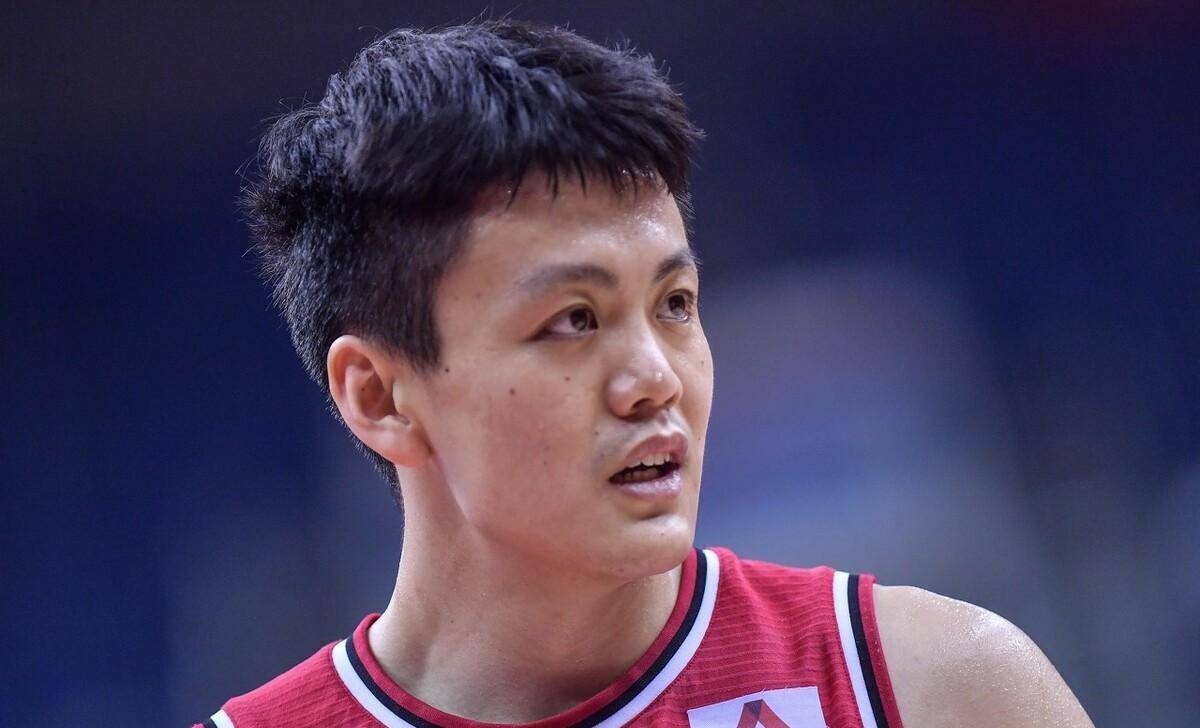 爱游戏平台-包含训练课后体能课后，辽宁本钢外线爆发备战意大利杯，形势明朗，团队化学反应显著的词条